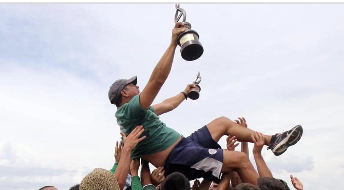 Tenis_Pinar's tweet photo. Tenis Pinar tetra campeón (2013/2017/2019/2020) de la mano de Julio Roque. Excelente director técnico y mejor persona. ¡¡¡Gracias Julito!!! https://t.co/PS6fLWmmrw