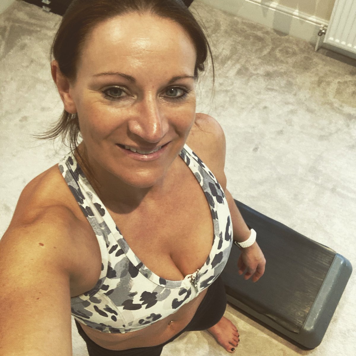 AllyForemanPT's tweet image. Did you train this weekend? #groupblast and#grouppower Saturday then core mobility ( my own creation ) and #groupcentergy Sunday! Monday is my rest day so I shall just go for an hours walk and do mobility.