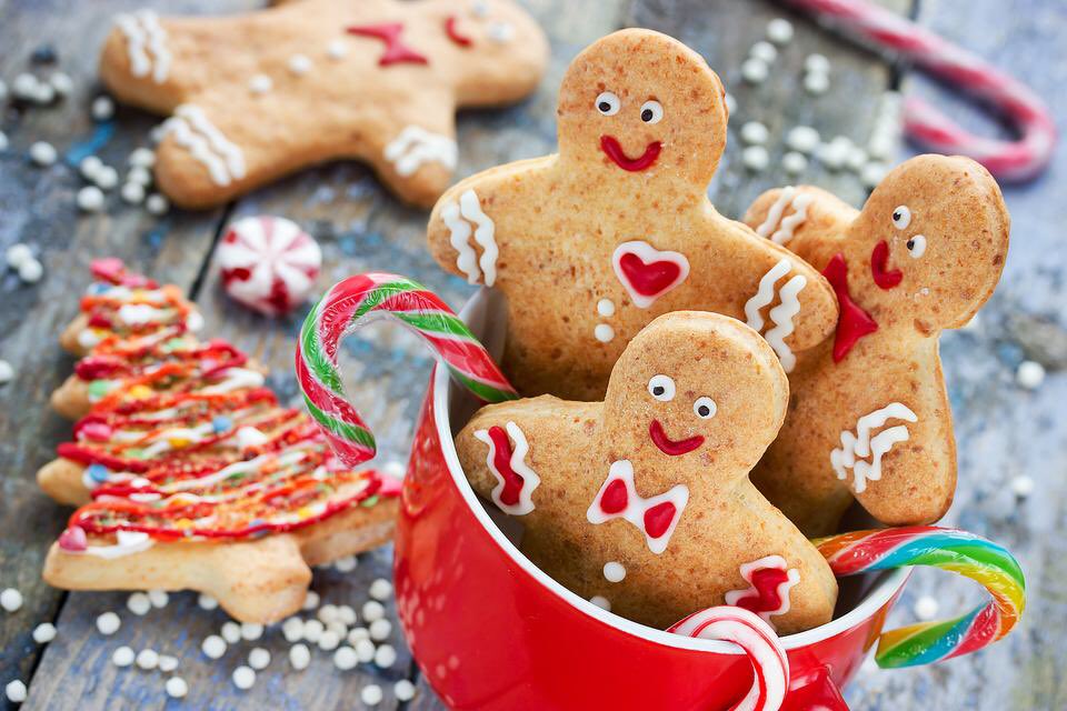 FortBendCares's tweet photo. Mark your calendar for Wednesday, Dec. 9th between 5:00 - 7:00 pm for our Christmas Cookie Pickup. Please message for details 🎄 https://t.co/WNqg1fytOr