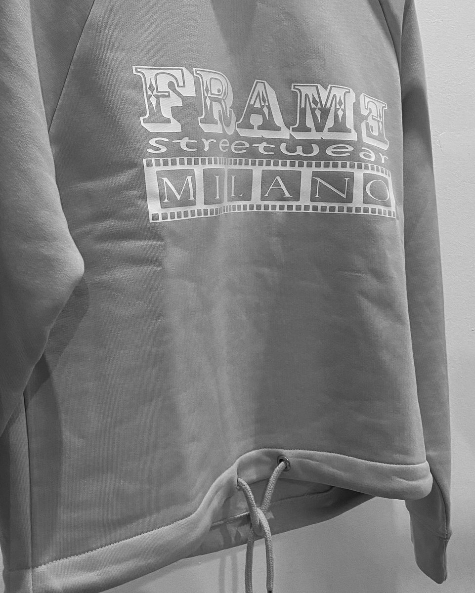 FrameStreetwear's tweet photo. Emma - Woman’s Hoodie
#FrameYourStyle
#FrameYourLife
YouTube: https://t.co/2nFJVQ06zd
Instagram: https://t.co/xcizp8o9Ii
#streetwear #streetstyle #tshirtdesign #fashionstyle #fashion #streetfashion #skatemood #vegan #organiccotton #recycledpolyester #veganlifesyle #veganstyle https://t.co/Ys2Rm5qxiS