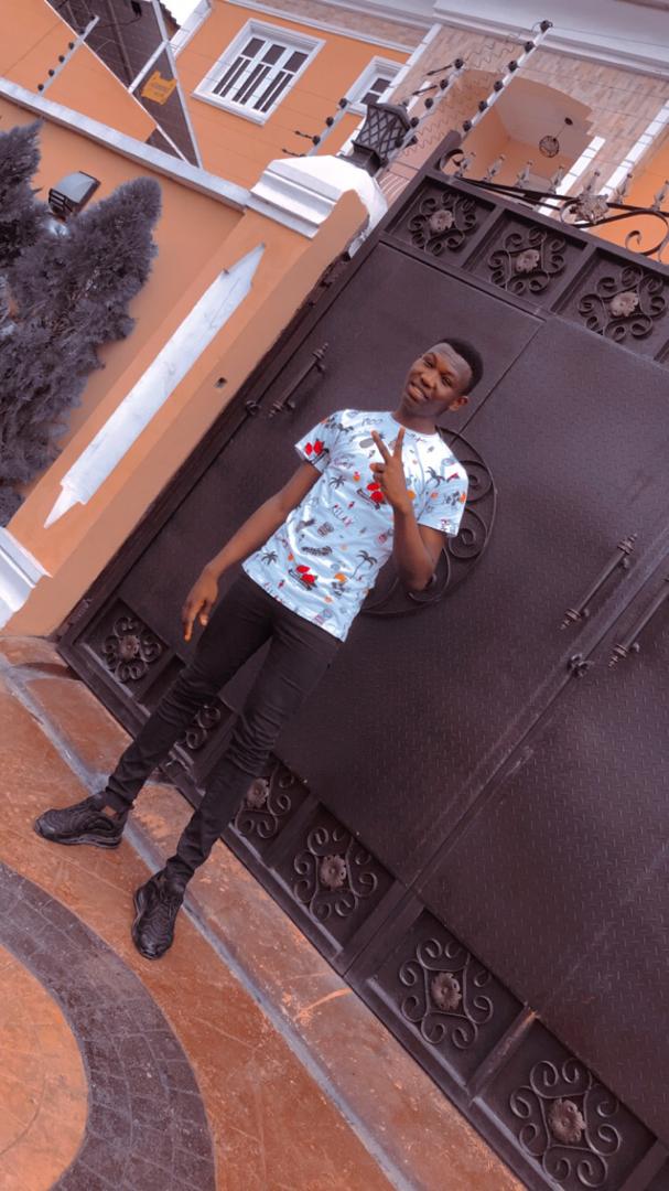 OlusolaAdekun12's tweet photo. There are far better things ahead than we leave behind.
#ABetterTime
#olus
#Klever #TheRoomies #OmahLay https://t.co/q9BqSmgM5B