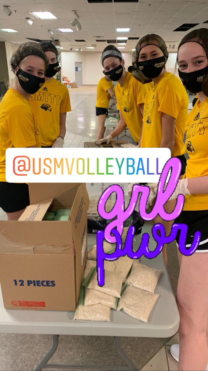 ExtraTable's tweet photo. Watch out world...these @usmvolleyball women are soaring to new heights as volunteers for Extra Table!!
How did you spread kindness today...drop a line in the comments! #DoGoodDaily https://t.co/OSxsENvOdr