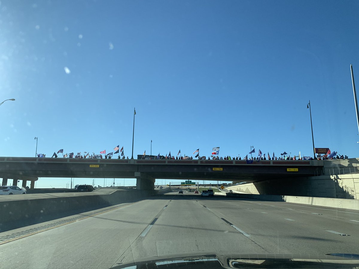 theShandelyn's tweet photo. Southlake, Texas loves @realDonaldTrump https://t.co/B6H7vyi7WG