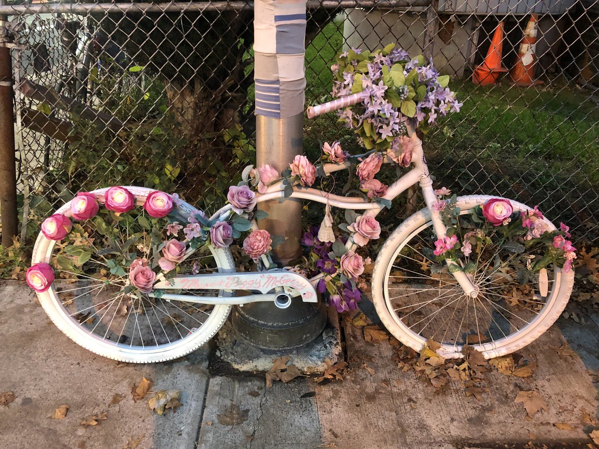 Today there were six memorial ceremonies across Jersey City for the lives touched by traffic violence. Let's honor the memories of those we lost by making sure this never happens again  @VisionZeroJC  @StevenFulop  @GovMurphy  #WDoR2020