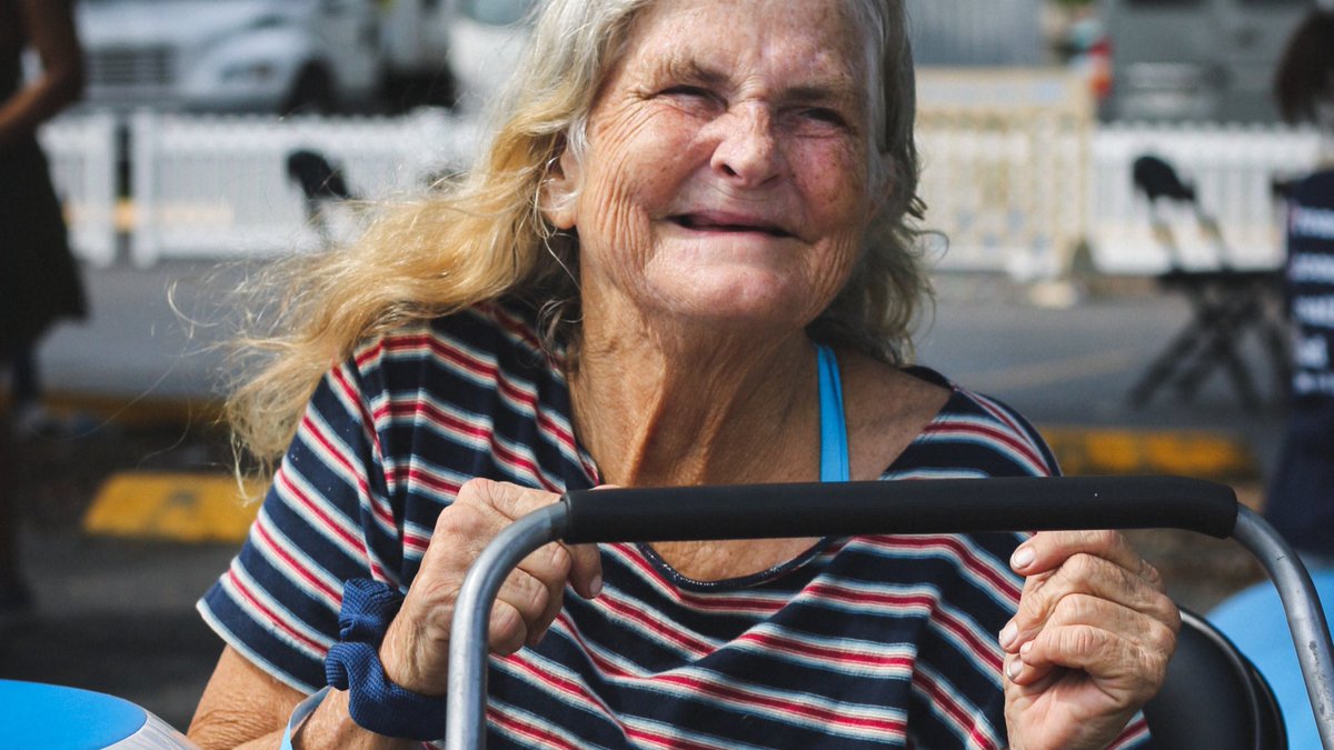 FeedingTampaBay's tweet image. In honor of #HungerandHomelessAwarenessWeek, Hillsborough County has issued a Proclamation for our work and the programs we have put in place over the past several months to feed over 1 million individuals and decrease food insecurity in Tampa Bay.