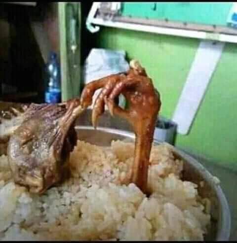 10. One catfish account forgot to delete some media from his timeline and there was a caught. "Bro why you dey use this girl pic?? What be her handle??" were some questions thrown at the tweet and his reply was she's his sister.Wahala for who no fit catfish plus him sister