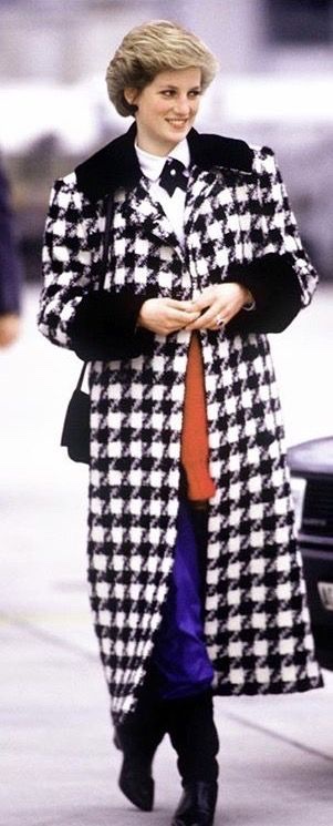Mid-80s houndstooth mania (plus a cool suit from 1990–I’m not sure she would have worn such an outre skirt suit as the one she wears on the show during the 80s!)