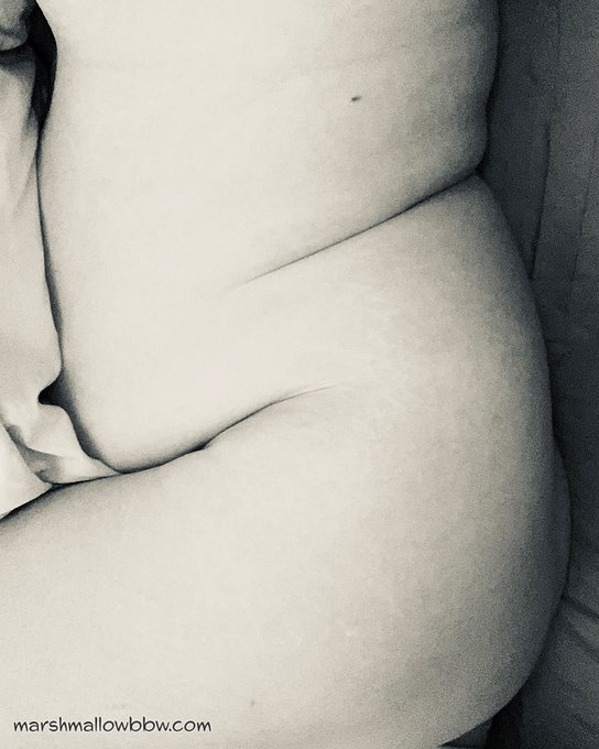 Hi lovelies! First post ❤️ I'm a trans girl, I'm big and love being big. Follow along if you want to<a href="/tag/belly"class="tags"><span>#belly</span></a><a href="/tag/fatgirl"class="tags"><span>#fatgirl</span></a><a href="/tag/weightgain"class="tags"><span>#weightgain</span></a><a href="/tag/feedme"class="tags"><span>#feedme</span></a><a href="/tag/transgirl"class="tags"><span>#transgirl</span></a>