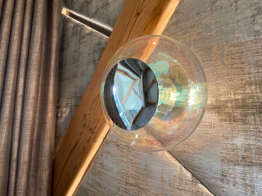 Our Horizon Wall Pendants look magical in the colour Chameleon! ✨ The metallic circle front plate detail is available in silver or gold. Shop on our website now! pendalier.co.uk/product/horizo…