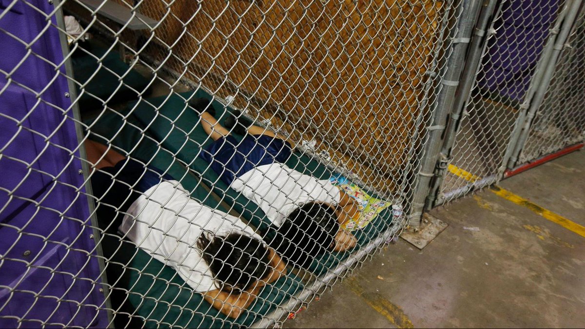 RealSpikeCohen's tweet photo. Remember that Obama deported more immigrants in his first term than @realDonaldTrump did.

Those who voted D, because Trump was mean to immigrants, just got played.

Again. https://t.co/U5LDvOwNmI