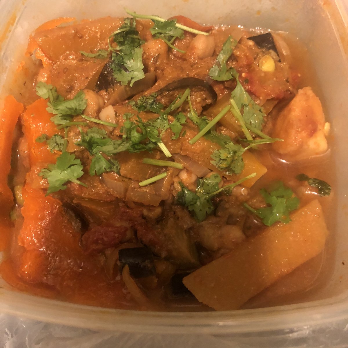 AlisonLeanneC's tweet photo. Day 1️⃣1️⃣ #Lockdown2 
Tupperware curry complete with garnish from @LiluWheeler along with @RJ_Wheeler76’s speciality rice 👌🏾
This and a shared Spotify list meant I could still be part on the #Diwali vibe at home. #StillShielding #ShieldingDifferently #Bubble https://t.co/0rj2s0zAEJ