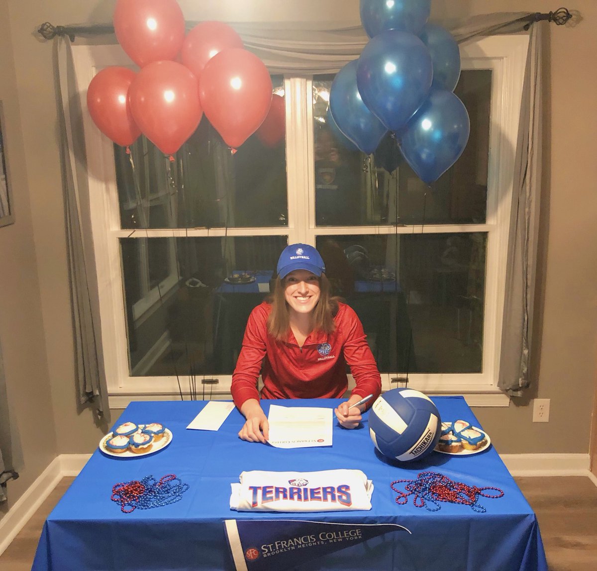 JerryLPutt's tweet photo. Proud Father Alert!  ⁦@lainieputt⁩ officially commits to play D1 Volleyball in the ⁦@NECsports⁩ for ⁦@sfbk_vb⁩ ⁦@WinStarSports1⁩ ⁦@sgross_jwhs⁩ #Brooklyntough #work ⁦@SFBKTerriers⁩ https://t.co/Fyy33PRzVJ