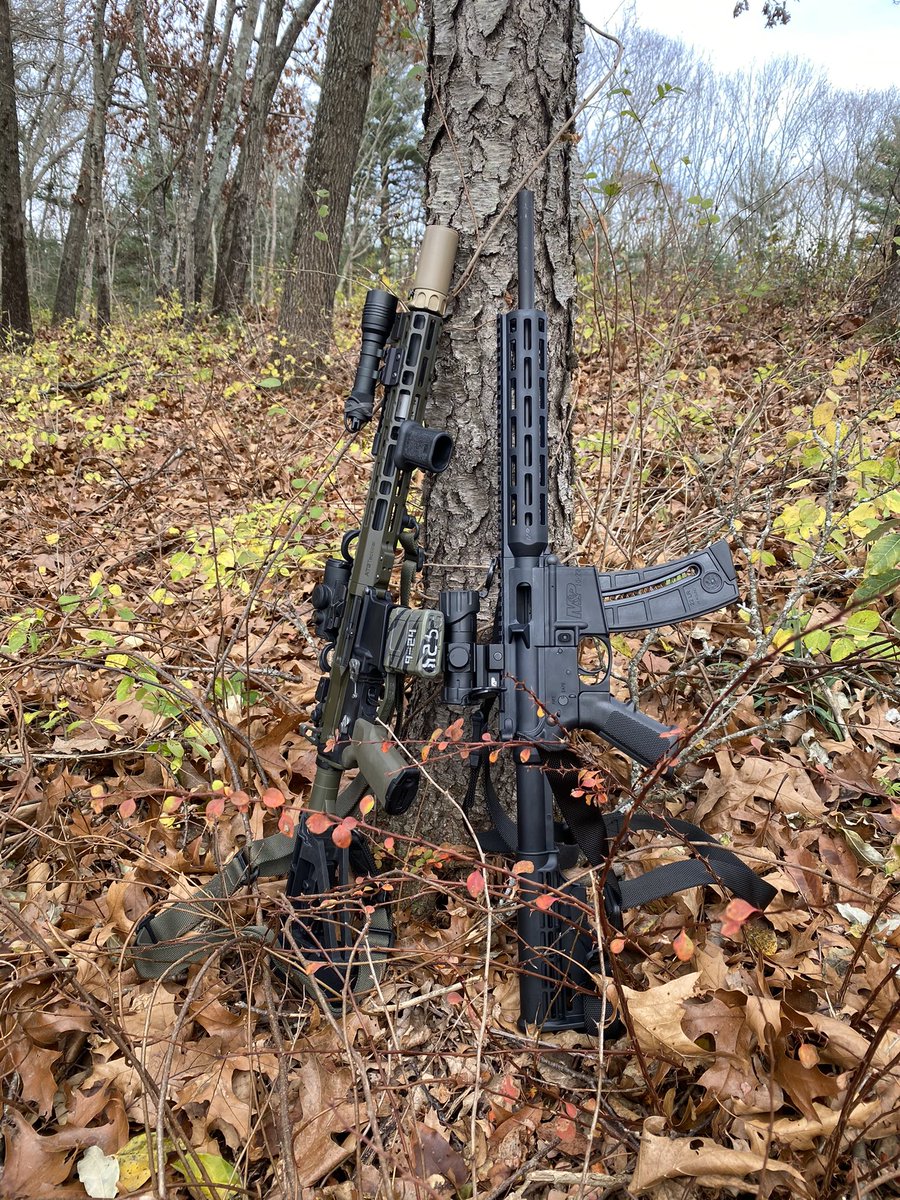 pinetreesquad's tweet photo. Great #RangeDay with MrsDoc, my best friend, and my God Son. So impressed with @holosunoptics #hs503g such a high value #Optic we also had an absolute #Blast #plinking with the @Smith_WessonInc #MP1522 an extremely fun shooter. #ar15 #PewPewLife #2A #Freedom @AT3Tactical https://t.co/qMOsWkNV5I
