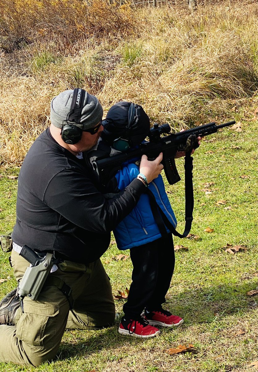 pinetreesquad's tweet photo. Great #RangeDay with MrsDoc, my best friend, and my God Son. So impressed with @holosunoptics #hs503g such a high value #Optic we also had an absolute #Blast #plinking with the @Smith_WessonInc #MP1522 an extremely fun shooter. #ar15 #PewPewLife #2A #Freedom @AT3Tactical https://t.co/qMOsWkNV5I