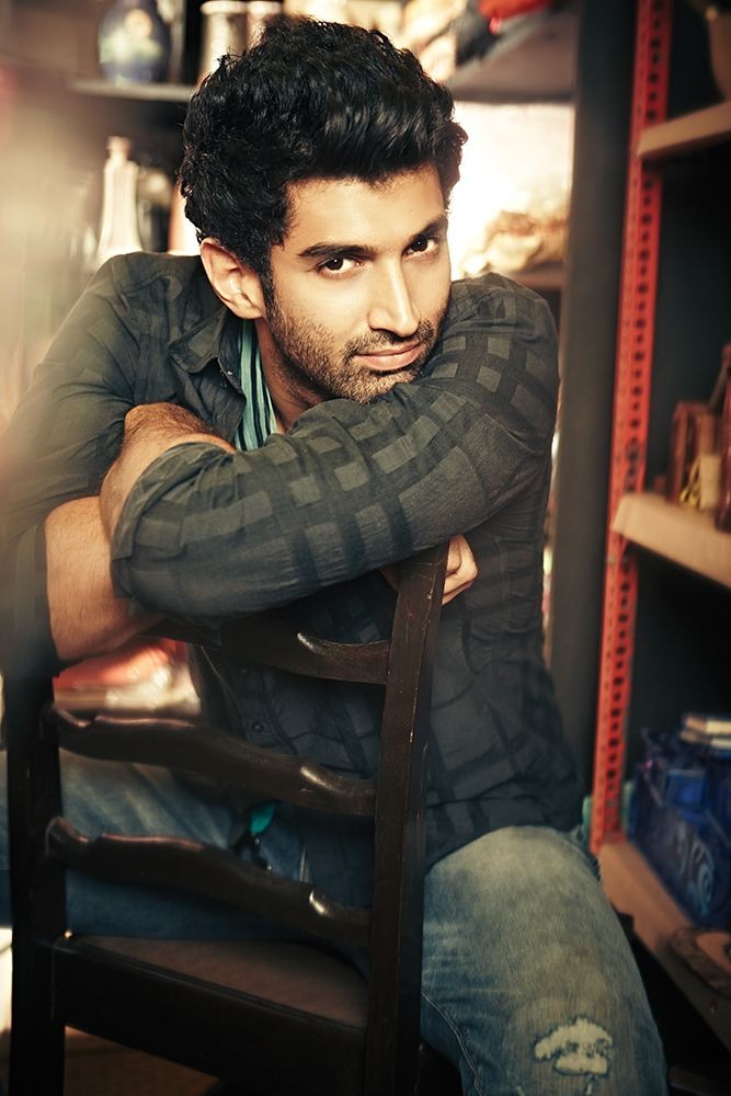 HIM HIM HIM OMG ITS HIS BIRTHDAY. UGH ADITYA ROY KAPUR YOU SEXY BEAST HAPPY BIRTHDAY         