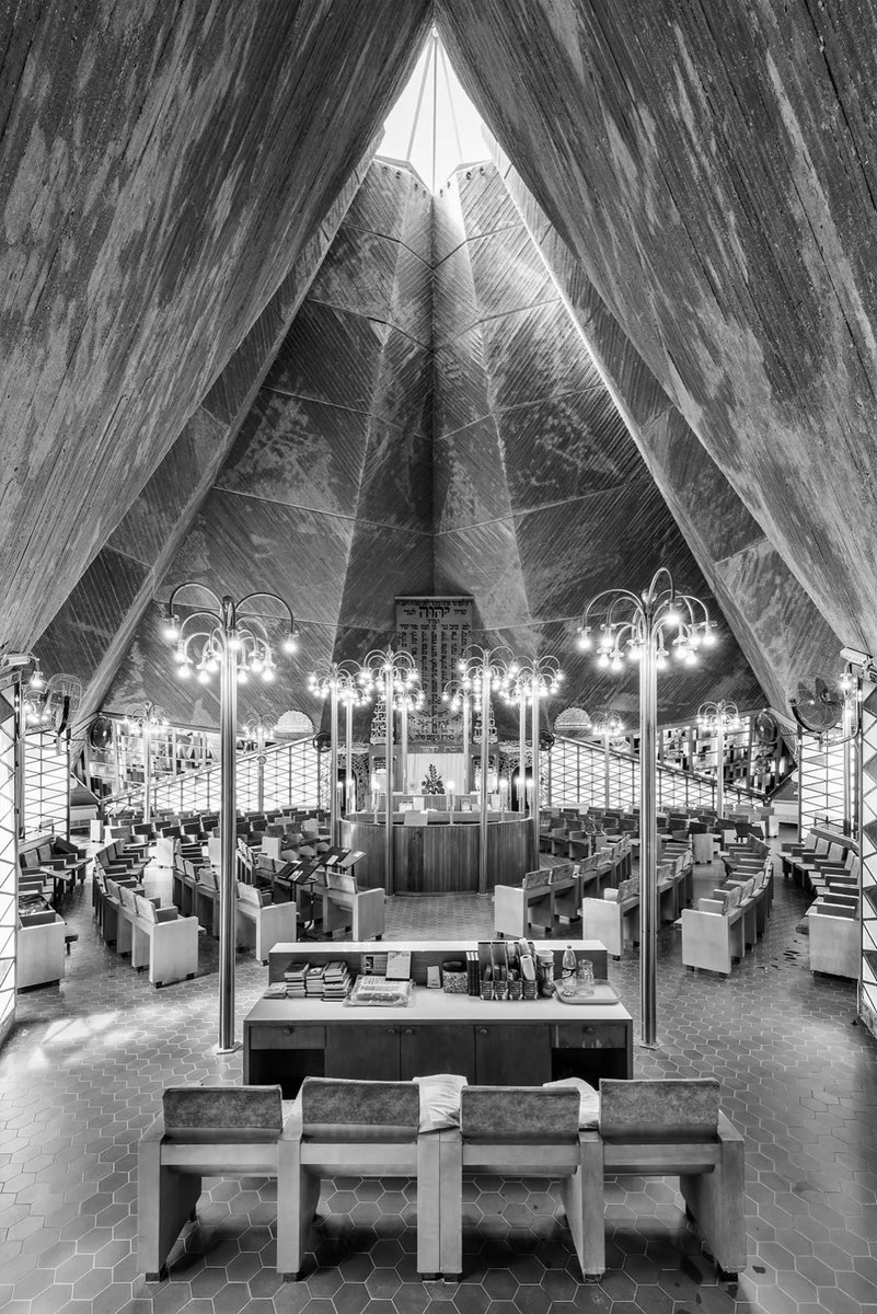 Also in the southern desert region of the Negev is the folded concrete structure of the Eliyahu Khalastchi Central Synagogue of Beer Sheva, designed by Nahum Zolotov and completed in 1980