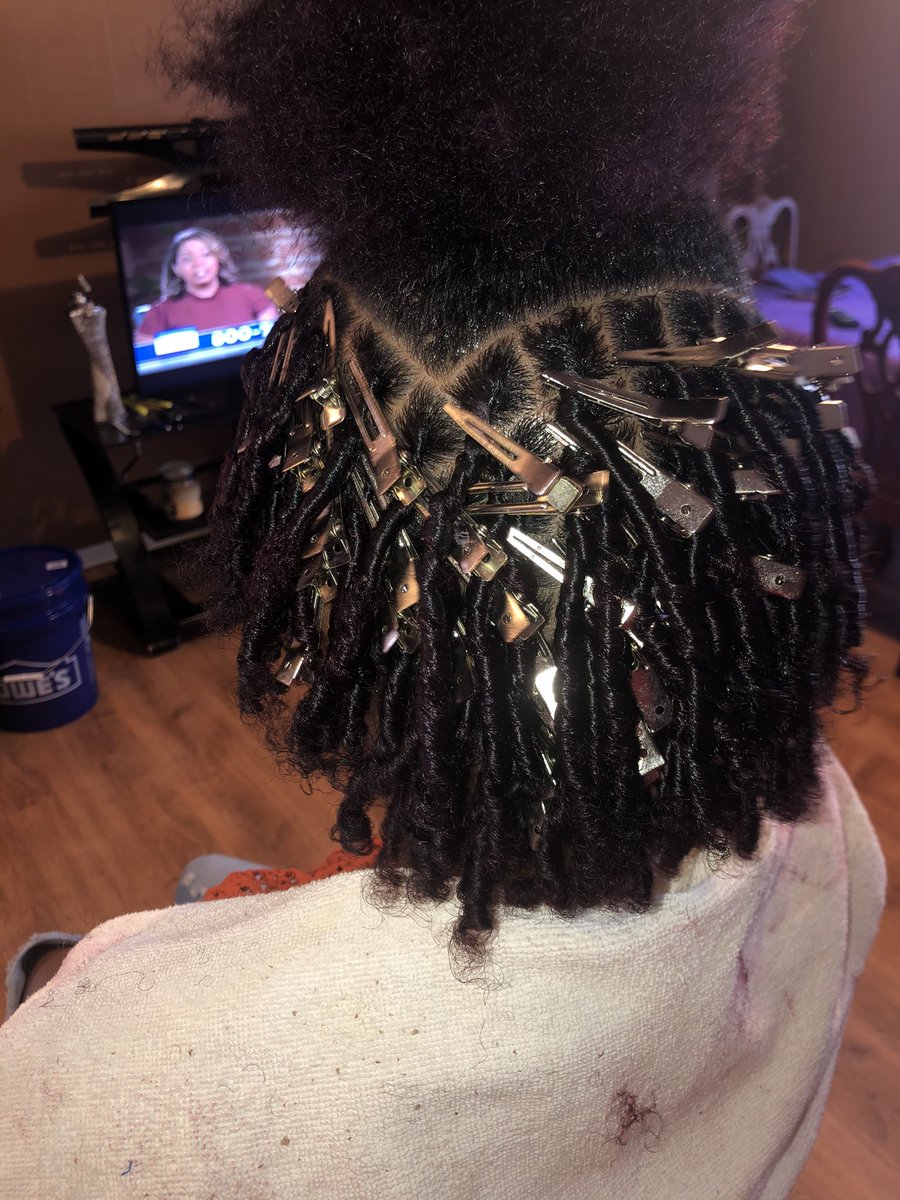 its_ashia's tweet photo. More Starters 😍I’m In Love ‼️Book W/ Me 😉Change Ya Looks For The Holidays 😍 Guaranteed Satisfaction
#retweet #dreadheads #dreadstyles #dreads #dreadsforwomen #dreaded #tsu20 #tsu21 #tsu22 #fisk20 #fisk21 #nashvilledreads https://t.co/rqvMNyik8m