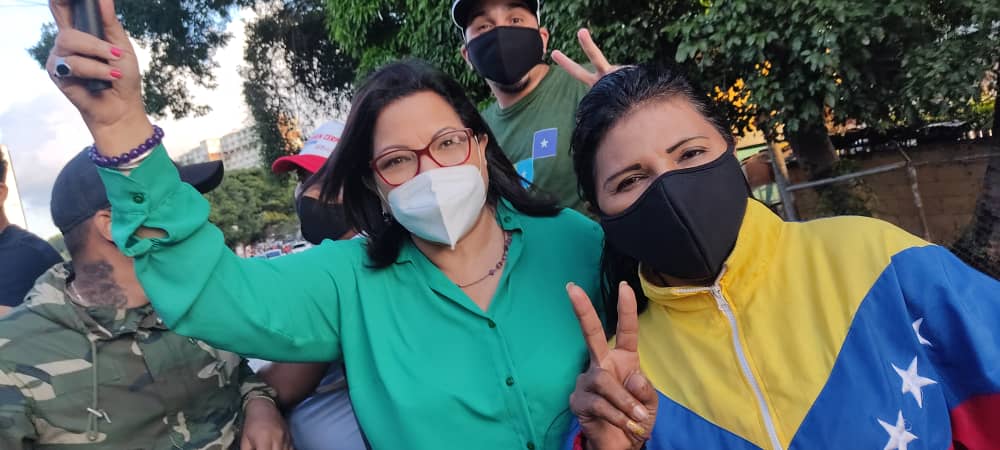 AsiaVillegasP's tweet photo. Nuestro Pueblo, sabio y valiente, firme frente a las dificultades. Construyendo juntos la ruta victoriosa hacia el 6 de diciembre 3/4 https://t.co/o6nWRT61JF