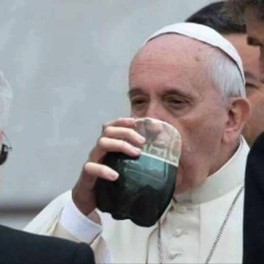 BebidasTonica's tweet photo. Porque somos Argentinos que hasta incluso el Fernet está bendecido https://t.co/Y3bwTpwuA7