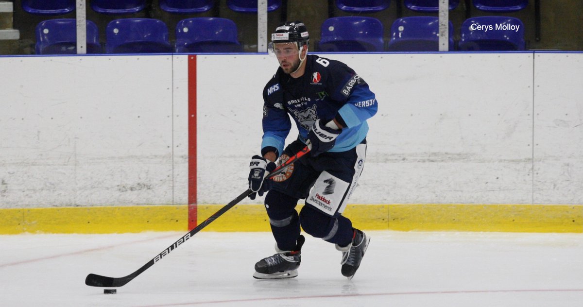 _PeterSpencer's tweet photo. INTERVIEW: Ben Morgan: Sheffield Steeldogs player-coach “delighted” with opening night victory over Swindon.

Morgan also gives an update on the injury to captain Lewis Bell.
https://t.co/R7efKck8SZ https://t.co/eQ5ewkJrck