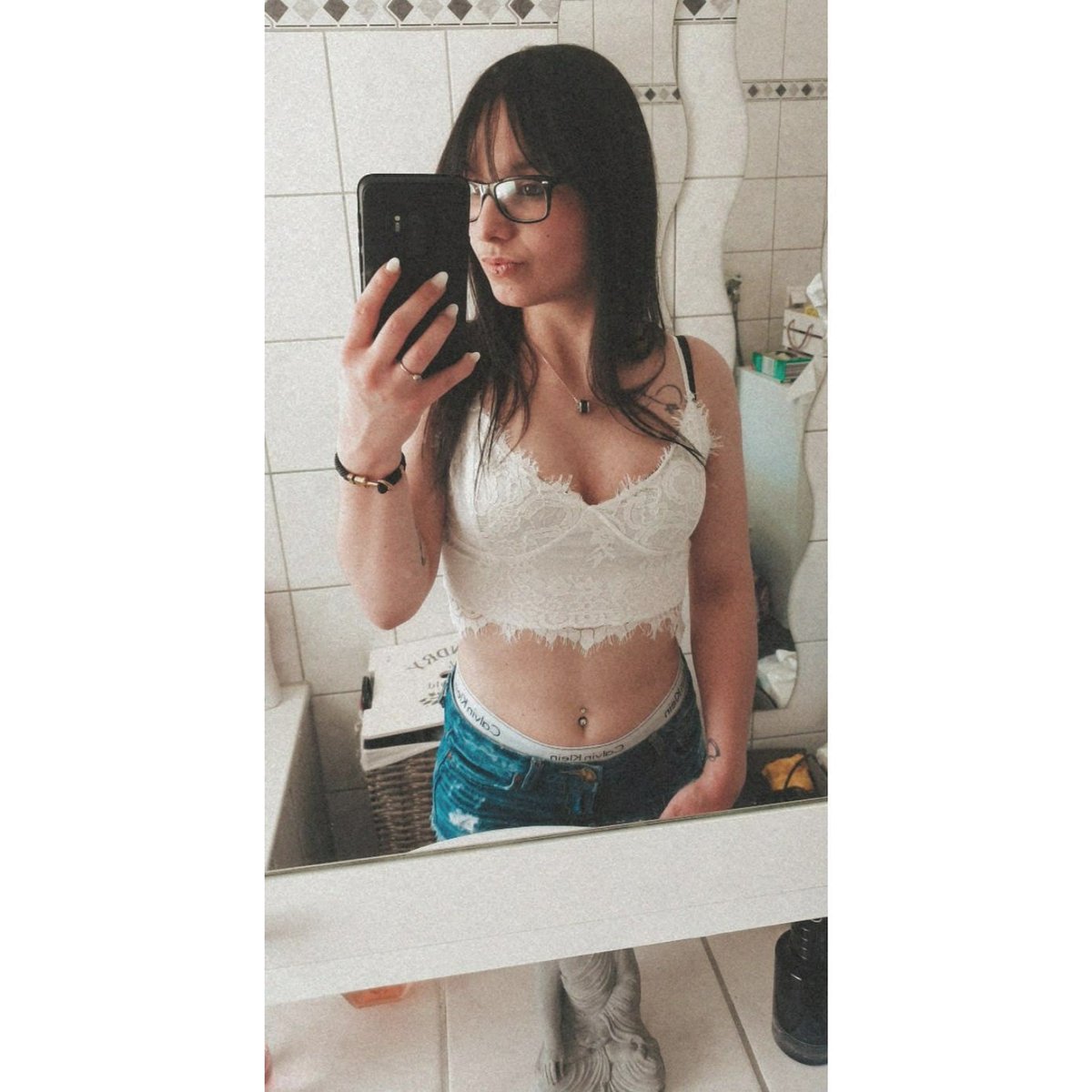 LeaNutellaQueen's tweet photo. ♒💜🔮🌌

#twitch #twitchaffiliate #ColdWar @Twitch @CallofDuty https://t.co/Z66gcdzIiB