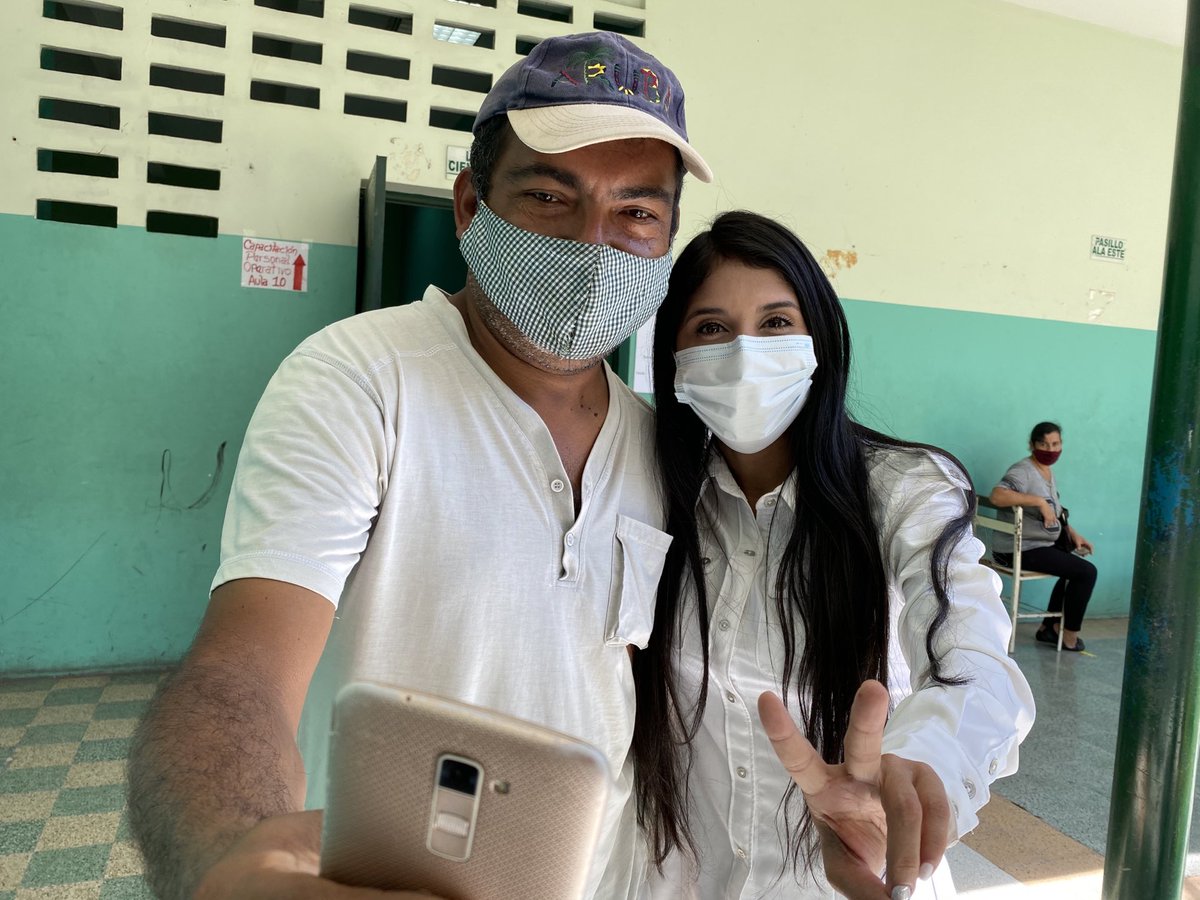 Con Alegría y Amor nuestro pueblo salió al #Simulacroelectoral2020 consciente de que sólo a través de la Democracia rescataremos la Asamblea Nacional y la pondremos al servicio del pueblo 💛💙❤️