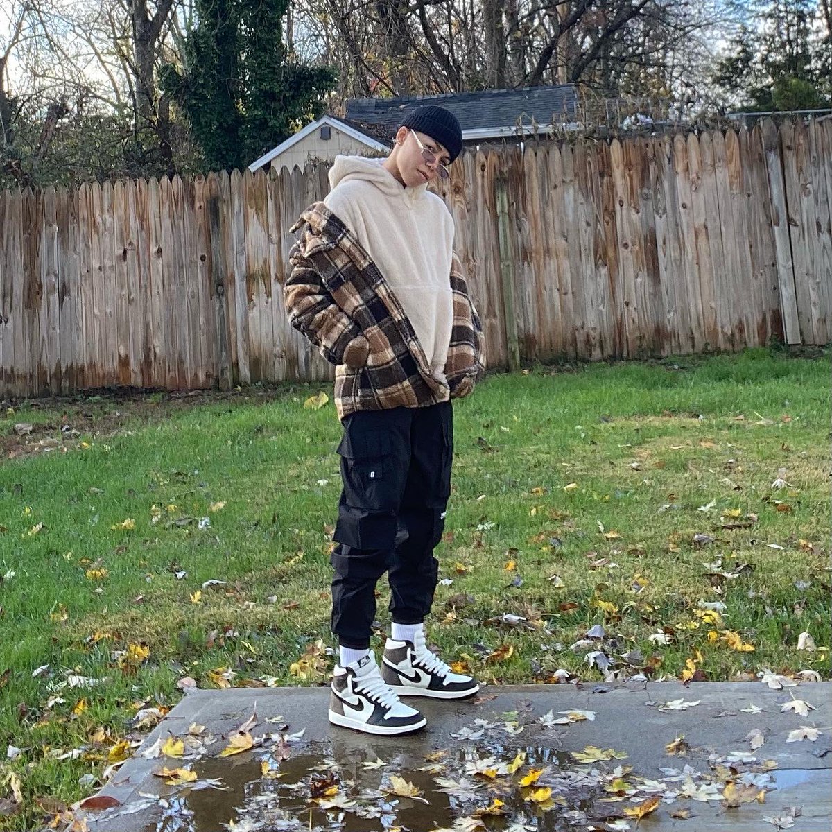 Ceezus95's tweet photo. cozy november pt.2 https://t.co/DwNhevOMGC