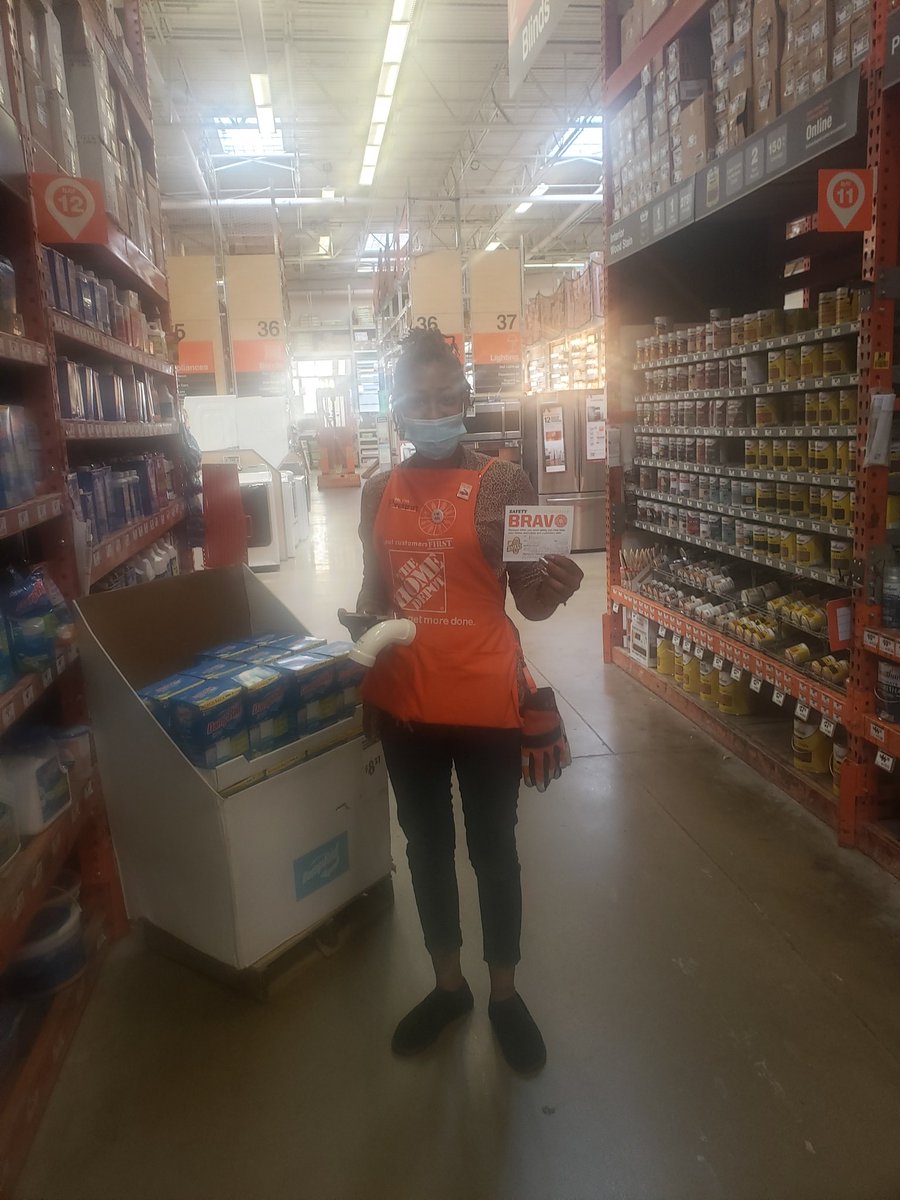Breann putting safety first at #0552 Dept.24👏👏👏👏