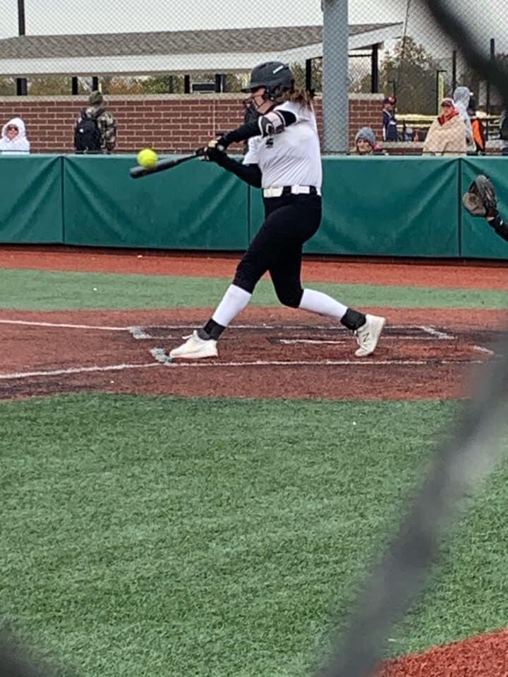 k73fastpitch's tweet photo. I have verbally committed to @IUSBsoftball! Thanks @NatNewell18 for this amazing opportunity. I want to thank all my coaches, friends, and family that have helped me get this far. I am so excited to become a Titian!
@Oriole_Softball @Rethlake08 @IRethlake https://t.co/iok5mQnnNf