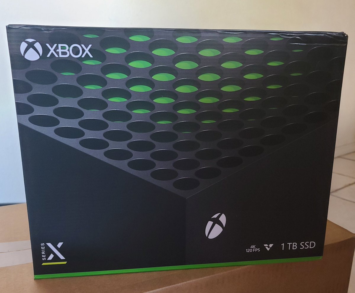 BallTalkO's tweet photo. XBOX SERIES X: Giving away to random person who likes this tweet. Must be following https://t.co/6yPELGt7zM
