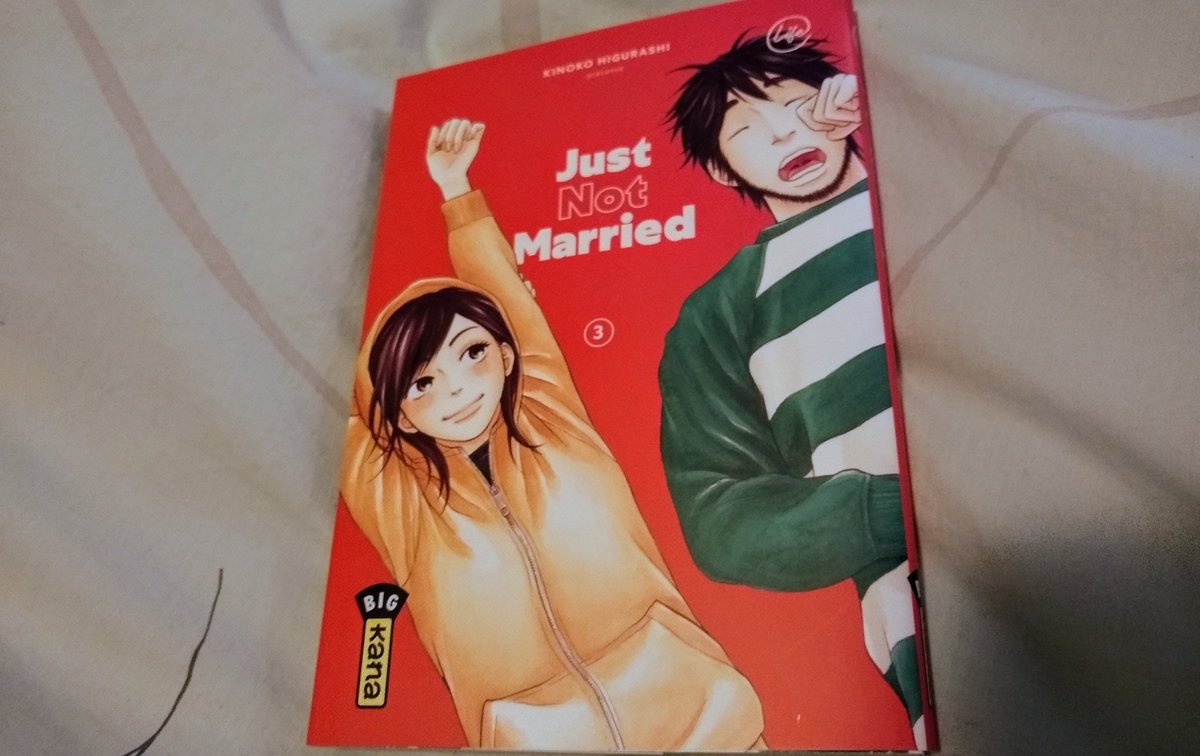 Aqua_Kitsune's tweet photo. Lecture détente avec le tome 3 de #JustNotMarried avant d'aller dormir. Le concept des situations revécues sous divers points de vue est toujours aussi cool et donne beaucoup de rythme. Les réflexions sont toujours vraiment naturelles, il est facile de comprendre les personnages. https://t.co/de3AVoieqc