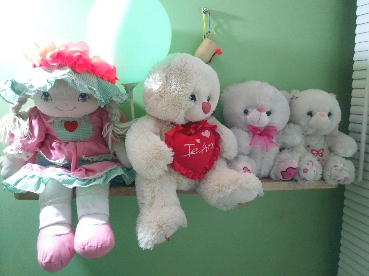 SoniaNa60275537's tweet photo. #Hi_Army_7
#BExHiArmy
#BEchallenge
#BEisComing
Estos son los objetos que mas me gustan de mi habitación; el atrapa sueños que representa que solo debo dejar pasar las cosas buenas que suceden en mi vida y eliminar lo malo...... https://t.co/rlpi4hocbV