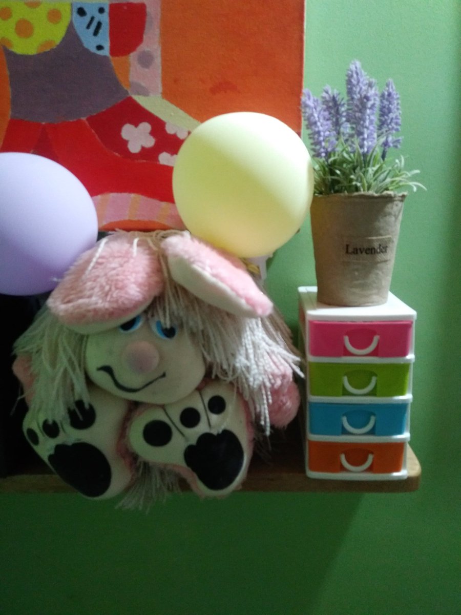 SoniaNa60275537's tweet photo. #Hi_Army_7
#BExHiArmy
#BEchallenge
#BEisComing
Estos son los objetos que mas me gustan de mi habitación; el atrapa sueños que representa que solo debo dejar pasar las cosas buenas que suceden en mi vida y eliminar lo malo...... https://t.co/rlpi4hocbV