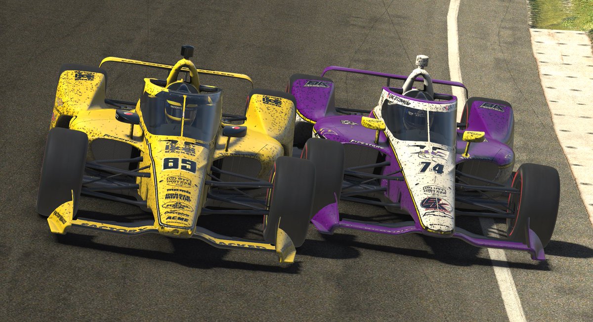 Elbows out in the fight for the lead late in the  @EliteRacing_  #INDY500. 