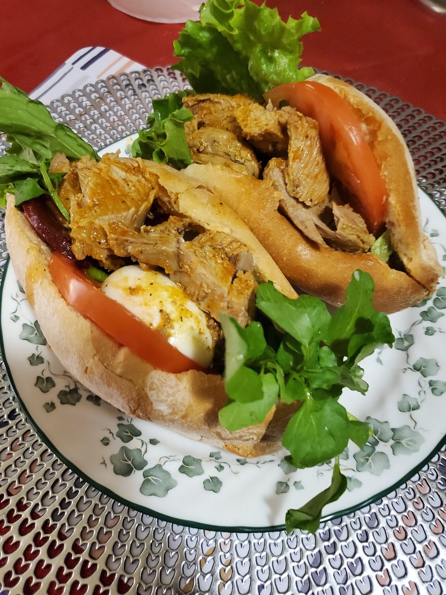 MyWorldIsACloud's tweet image. Our Salvadorians Turkey sandwiches 😊

#weekendcravings 🤗