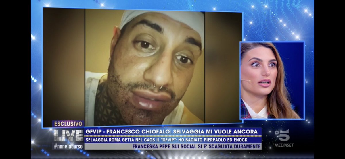 ccincin15's tweet photo. La faccia di Francesca Pepe like me quando incontro l’ennesimo caso umano ✈️ #live #livenoneladurso #francescochiofalo #francescaconlak https://t.co/LzJIIPPkcK