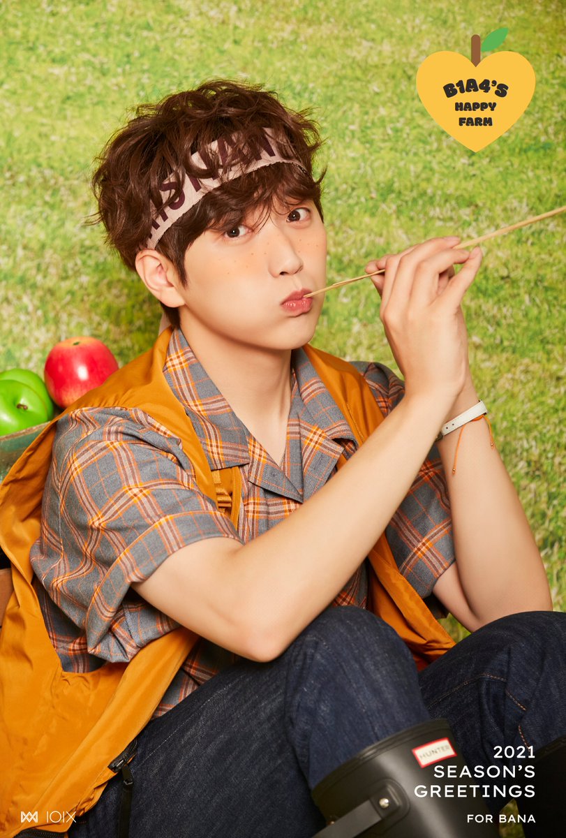 B1A4 2021 SEASON'S GREETINGS 
[B1A4'S HAPPY FARM] SANDEUL

#B1A4 #B1A4_HAPPYFARM #SANDEUL