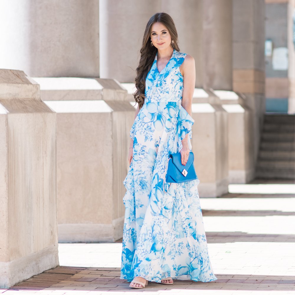 ArumLilea's tweet photo. The gorgeous blue and white floral @BrideandcoSA dress is taking centre stage on the blog today: https://t.co/uCvSNYbanR https://t.co/BgFK3Tt76L