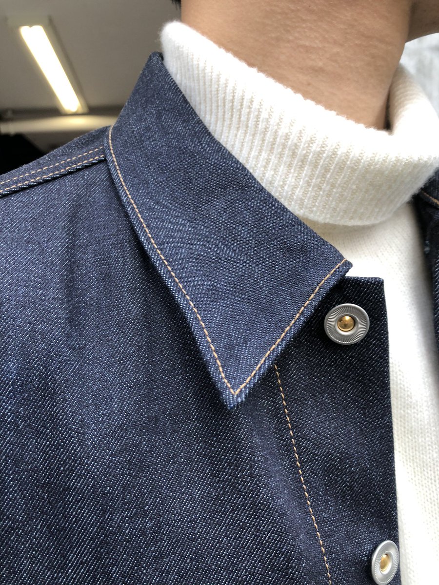 1ldk Herill Cashmere Denim Jacket Herillのデニムジャケットはカシミア混のデニム生地 を使用しており 柔らかく良い肌触りが特徴 初めはやや硬めの生地感ですが ご着用を繰り返す事で より柔らかく滑らかに馴染んでいくアイテム デニムらしい色落ち