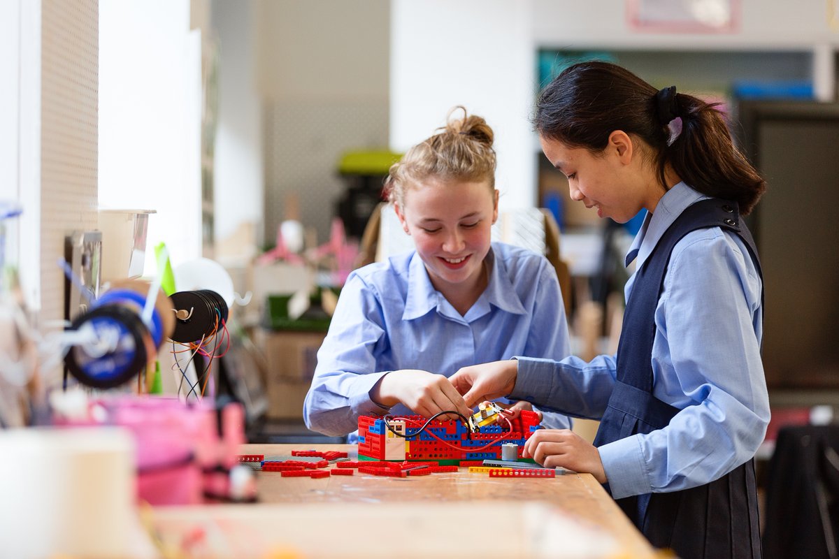 CamberwellGirls's tweet photo. Scholarships for 2022 Now Open.
#CGGS offers a range of scholarships to aspiring, talented young women. More information can be found by visiting our website.
Apply today and see how you can create your tomorrow.
https://t.co/tPgvn5kf8G #CreateYourTomorrow https://t.co/WJrIsYsvU7