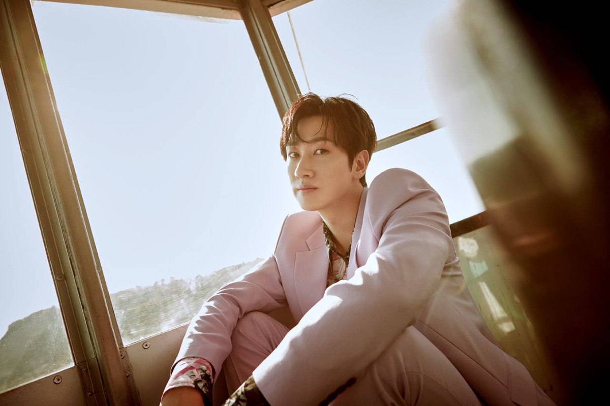 gummyJae44's tweet photo. That same pleading look... ʕ´•ᴥ•`ʔ
Okk, Sir... we get it... https://t.co/NnYepEygSh