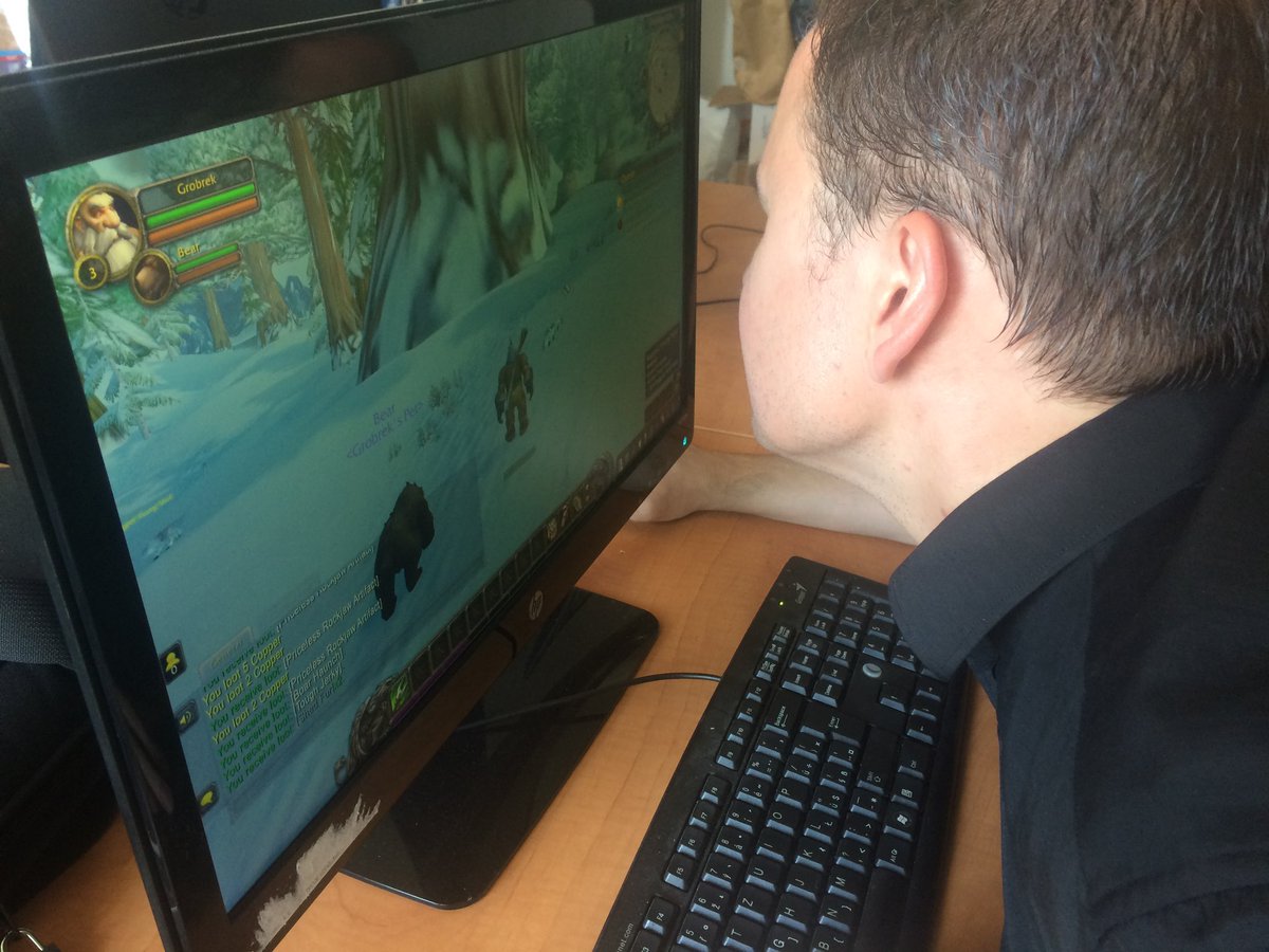 DanielHabrda's tweet photo. @ashnobe @levelcz Skvělé téma! 🙂 Pomáhám jednomu kamarádovi nastavovat hry a je super pozorvat, jakou pak z toho má radost. https://t.co/FEzxuZH1bv