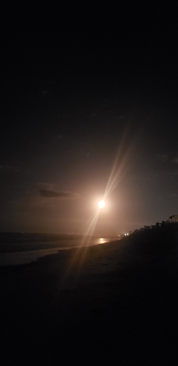LonaLang's tweet photo. Great launch, @SpaceX https://t.co/qubZ9hl5oC