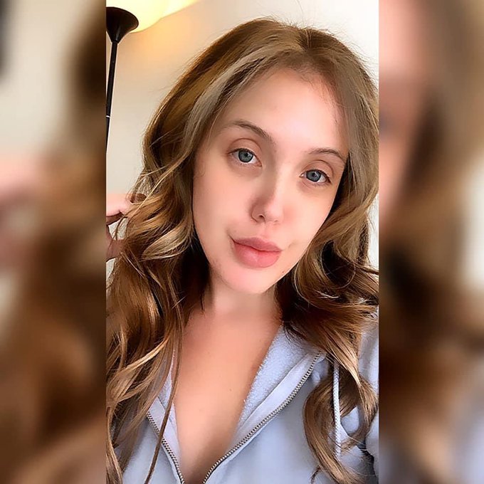 Hey babies! I just started a skincare, wellness &amp; everything beauty IG! Would love for you to come check<a href="/tag/blogger"class="tags"><span>#blogger</span></a><a href="/tag/follow"class="tags"><span>#follow</span></a><a href="/tag/skincare"class="tags"><span>#skincare</span></a><a href="/tag/retweet"class="tags"><span>#retweet</span></a><a href="/tag/startup"class="tags"><span>#startup</span></a><a href="/tag/selfcaresunday"class="tags"><span>#selfcaresunday</span></a>