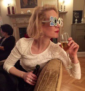 drunk sarah paulson a thread