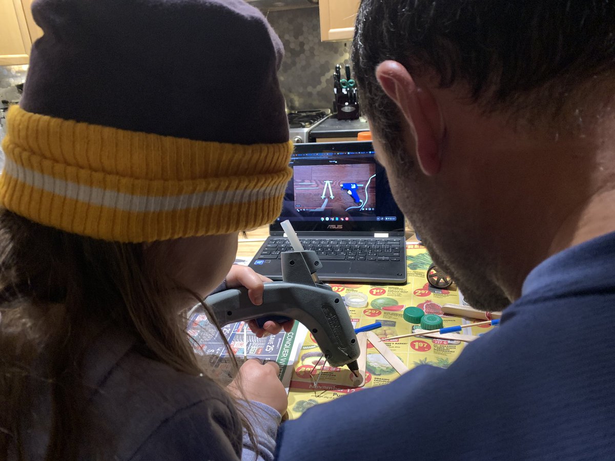 MsKae_Blancher's tweet photo. @QueensWISE thanks for a great evening with daddy engineer and daughter future engineer! #futuregael #classof2033 with #classof2004 https://t.co/OBOZd4arIk