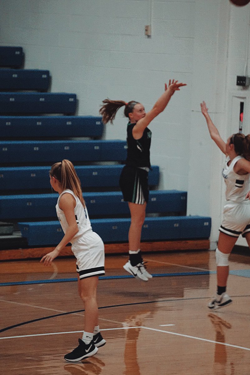 kendall_m15's tweet photo. 100% Committed!! ⚡️💙 @ChargersWBB @CKamp15 @HornetsGirlsBB @HornetAthletic @SMACBasketball @gotmaq @CoachBrianLebo https://t.co/J9sxZKruef