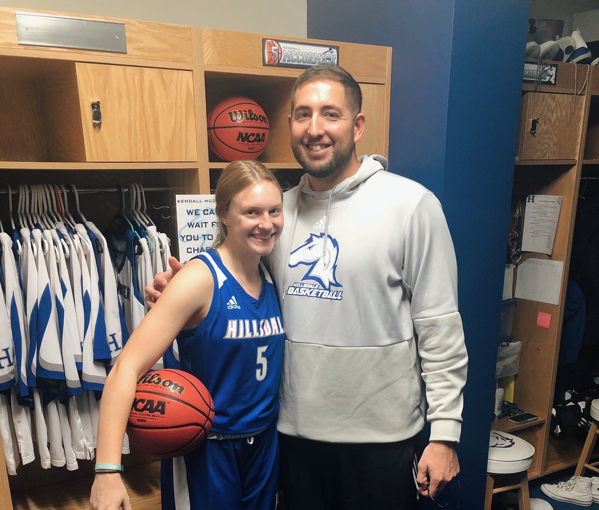kendall_m15's tweet photo. 100% Committed!! ⚡️💙 @ChargersWBB @CKamp15 @HornetsGirlsBB @HornetAthletic @SMACBasketball @gotmaq @CoachBrianLebo https://t.co/J9sxZKruef