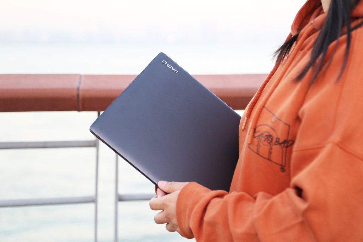 chuwidotcom's tweet image. #Corebookpro comes with a perfect 13 Inches display and full-metal build, which enables you to take it on a trip with ease.
Find out more:bit.ly/2GF70lj
One Year Anniversary event:bit.ly/3euZBS4
#corebookpro #BusinessLaptop #bestlaptop2020 #13incheslaptop