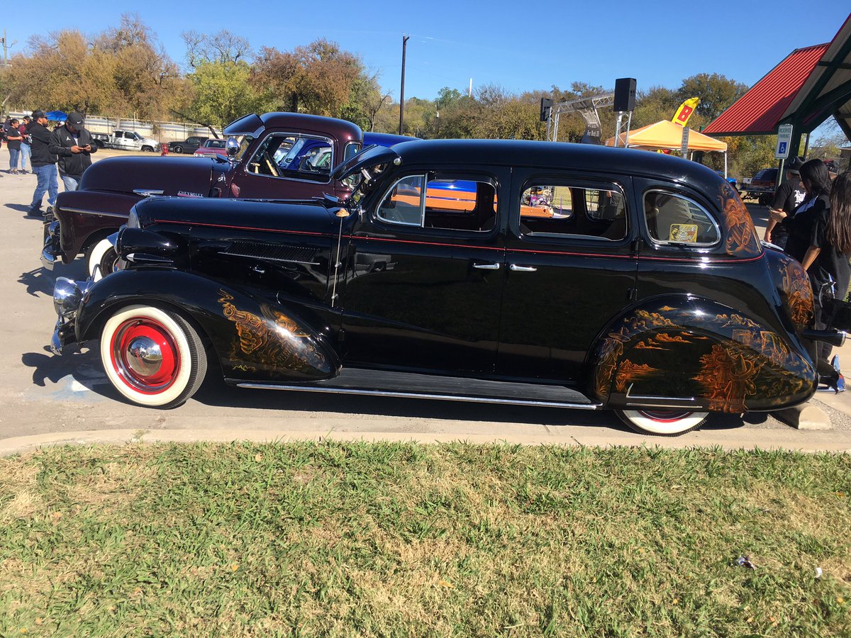mobildetailser1's tweet photo. Good time at the show today . Enjoy being around other car enthusiasts #carshow #sunday #sundayfunday https://t.co/l0xNWSnznU